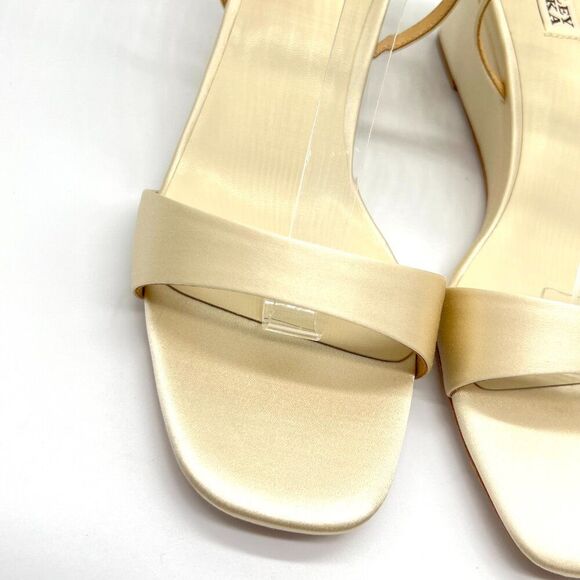 Badgley Mischka Size 9.5 Ivory Satin Jeweled Wedges Dress‎ Sandals Heels Shoes - Picture 4 of 14